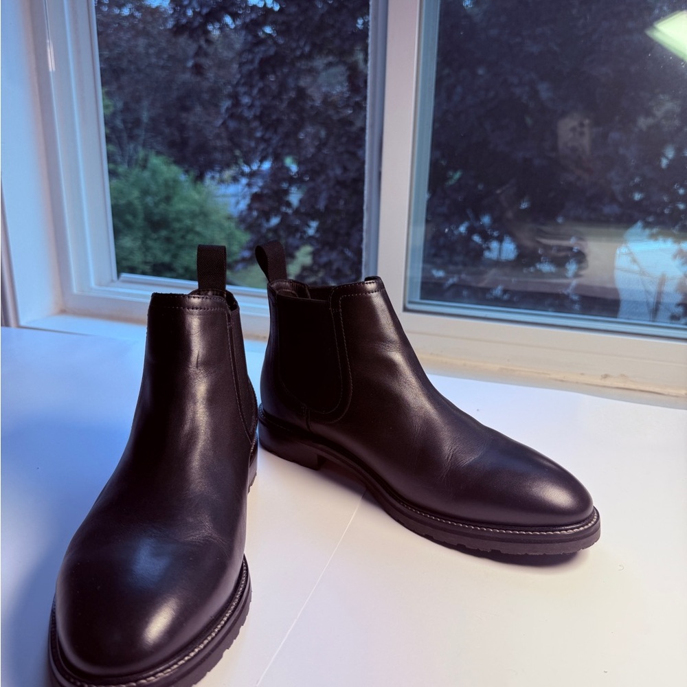 COLE HAAN MENS BLACK BERKSHIRE LUG CHELSEA BOOT SIZE 8 MEDIUM - Picture 4 of 14